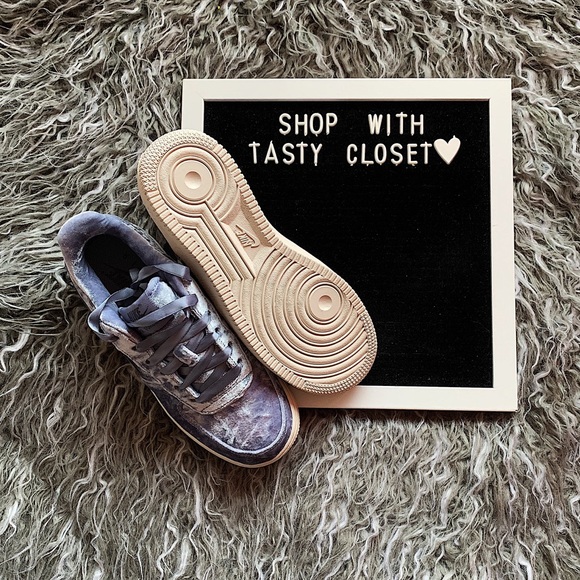 Nike velvet air force 1 LV8 sneakers - Picture 4 of 8